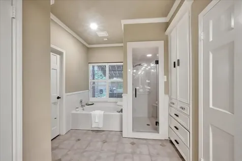 1627 Lake Bluff Drive El Lago TX 77586