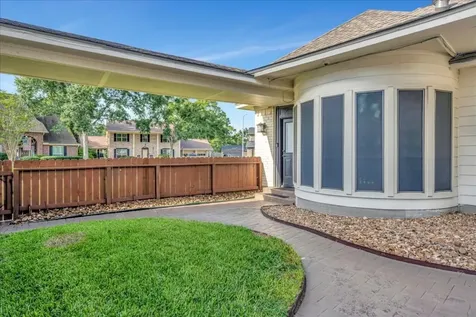 1627 Lake Bluff Drive El Lago TX 77586
