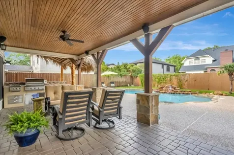 1627 Lake Bluff Drive El Lago TX 77586