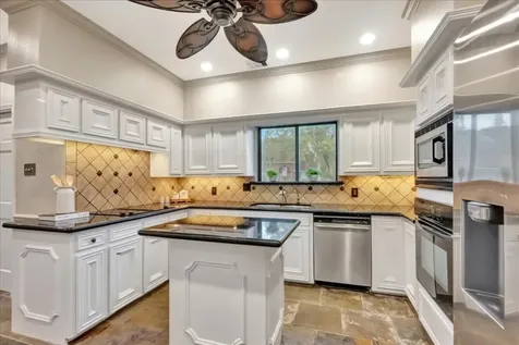 1627 Lake Bluff Drive El Lago TX 77586