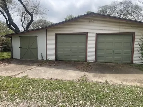 1710 14th Avenue N Texas City TX 77590