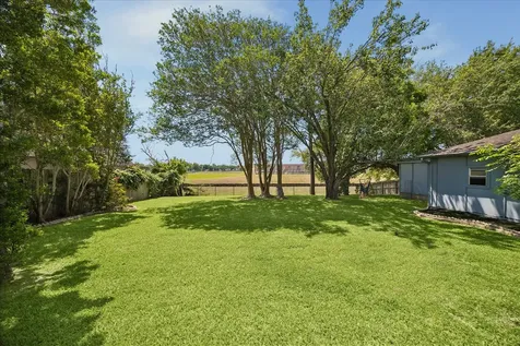 3819 Pleasant Valley Drive Missouri City TX 77459