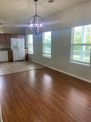 909 Gruenwald Avenue Seabrook TX 77586