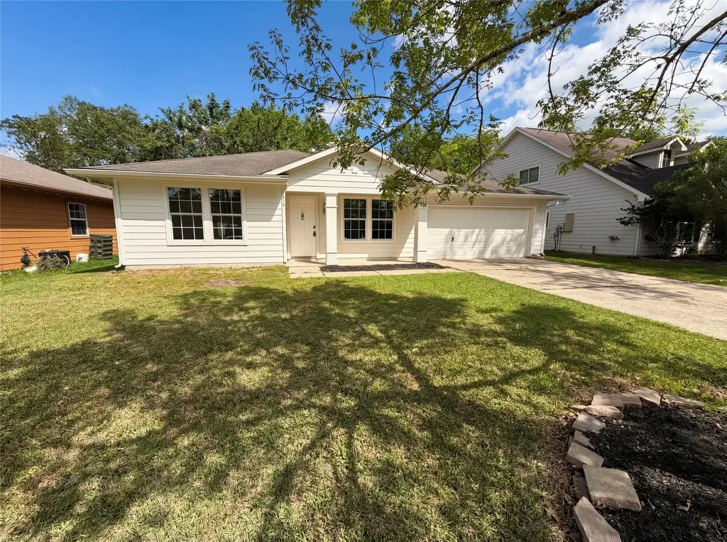 414 Binnacle Way Crosby TX 77532