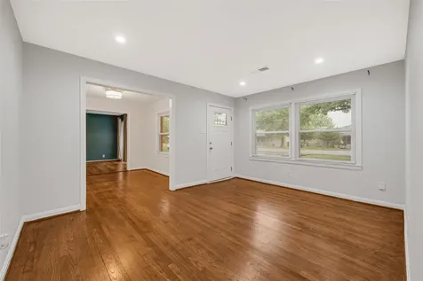 501 Jerry Street Houston TX 77022