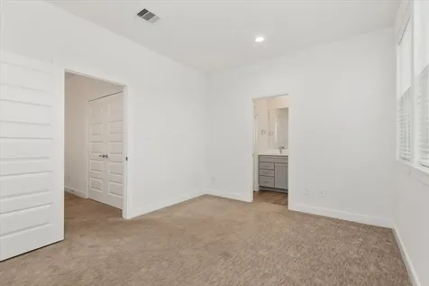 2777 Clinton Drive Houston TX 77020