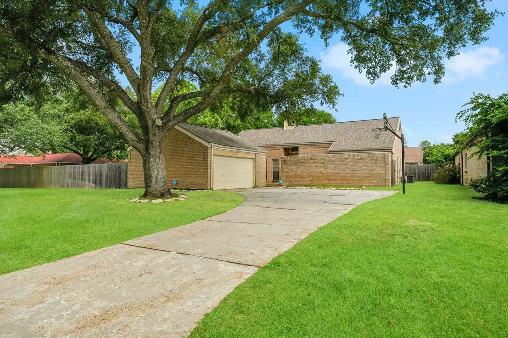 15026 Howland Street Houston TX 77084