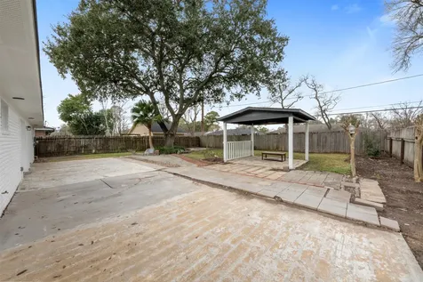 5734 Farwell Drive Houston TX 77035