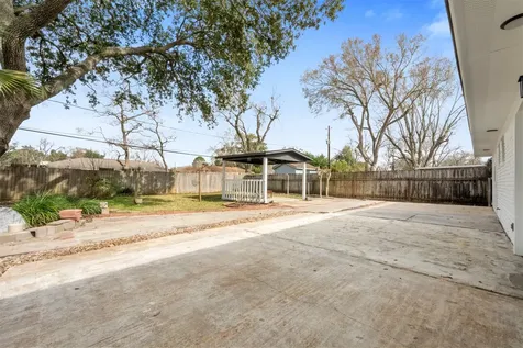 5734 Farwell Drive Houston TX 77035