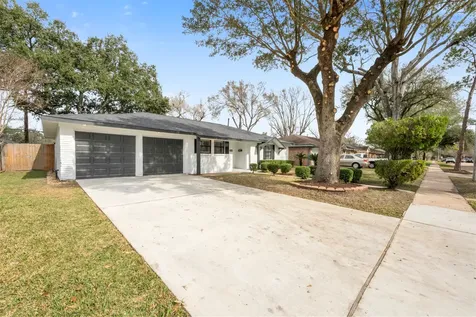 5734 Farwell Drive Houston TX 77035