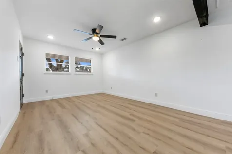 5734 Farwell Drive Houston TX 77035