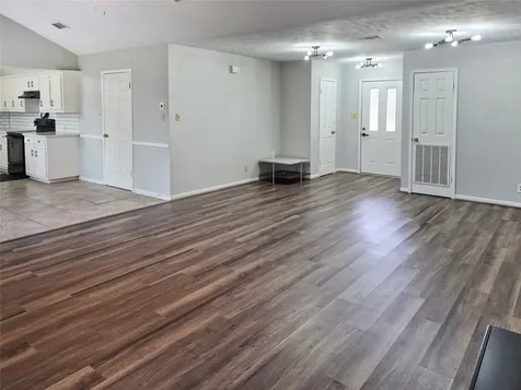 103 Ironwood Street Lake Jackson TX 77566