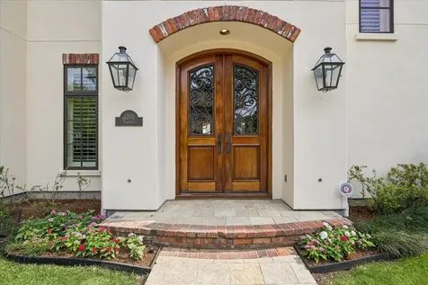1201 Barkdull Street Houston TX 77006
