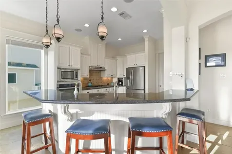 13338 Binnacle Way Galveston TX 77554