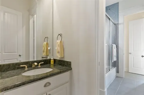 13338 Binnacle Way Galveston TX 77554
