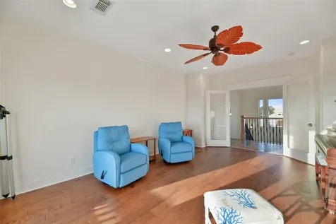 13338 Binnacle Way Galveston TX 77554