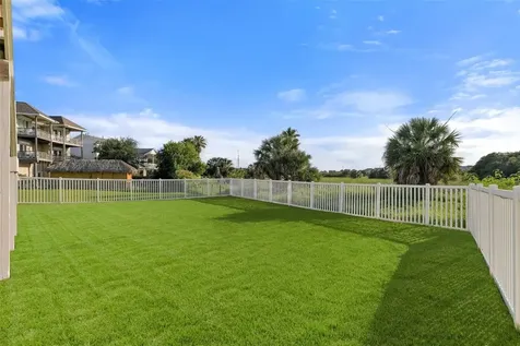 13338 Binnacle Way Galveston TX 77554