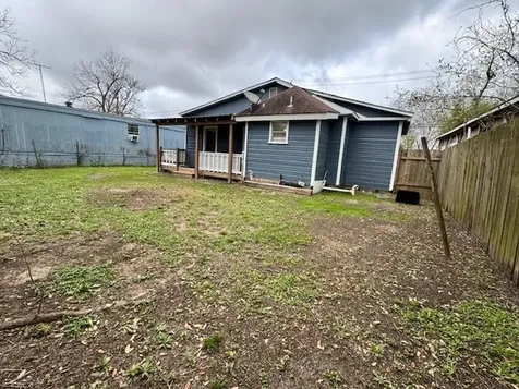 1405 Rice Street Alvin TX 77511