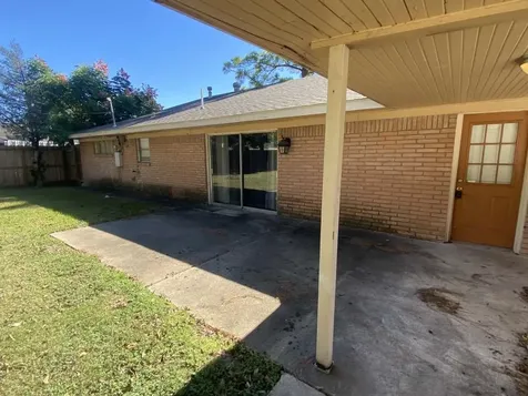 5566 Beechnut Street Houston TX 77096