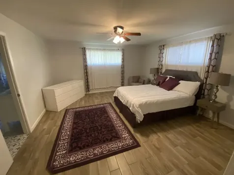 5566 Beechnut Street Houston TX 77096