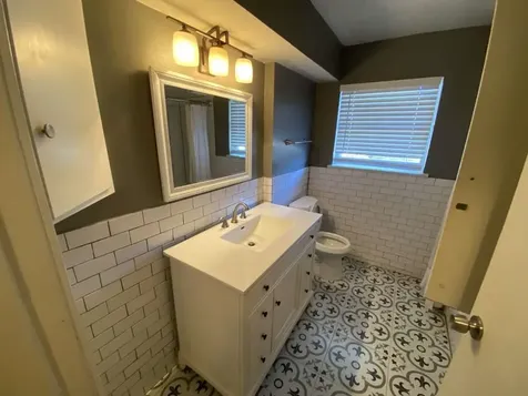 5566 Beechnut Street Houston TX 77096