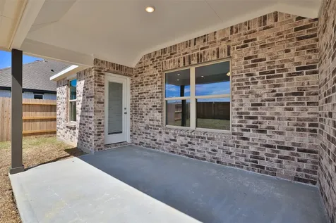 1526 Waterway Reach Drive Dayton TX 77535