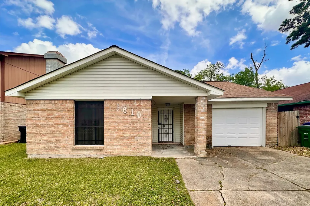 8610 Valley Meadow Drive Houston TX 77078