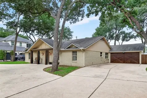 341 W Gaywood Drive Houston TX 77079