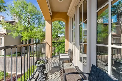 18 Laurelwood Drive Houston TX 77058