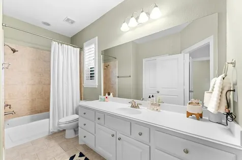 18 Laurelwood Drive Houston TX 77058