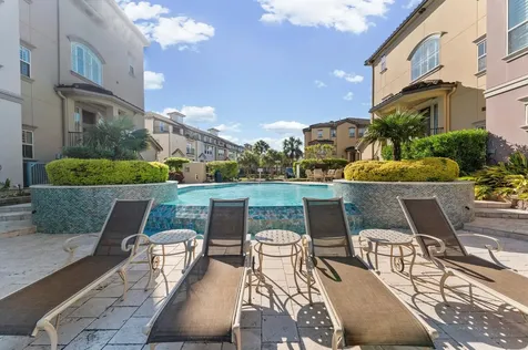 18 Laurelwood Drive Houston TX 77058