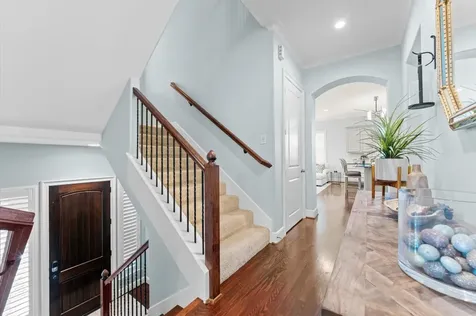18 Laurelwood Drive Houston TX 77058