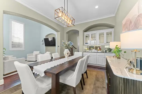 18 Laurelwood Drive Houston TX 77058