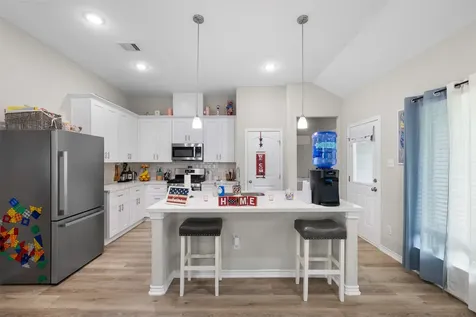 1116 Washington Street Columbus TX 78934