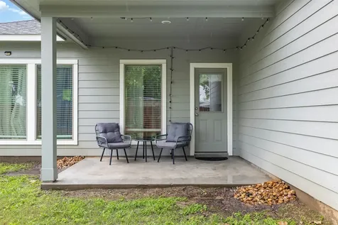 1116 Washington Street Columbus TX 78934