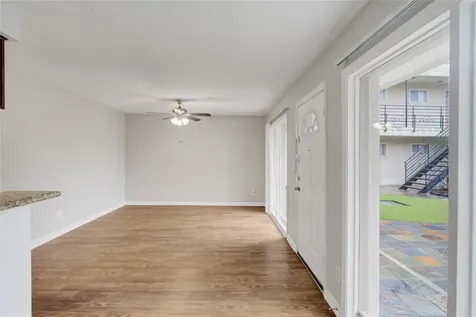 5701 Schumacher Lane 23 Houston TX 77057
