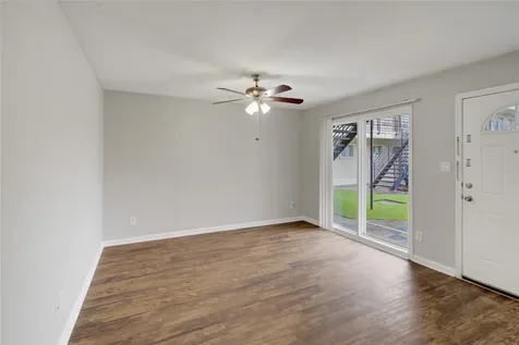 5701 Schumacher Lane 23 Houston TX 77057