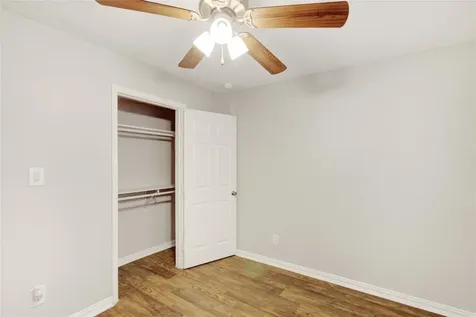 5701 Schumacher Lane 23 Houston TX 77057