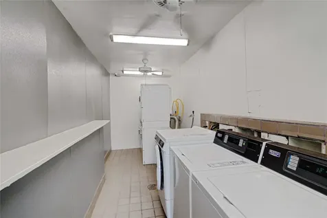 5701 Schumacher Lane 23 Houston TX 77057