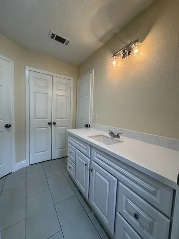 8207 Misty Ridge Lane Houston TX 77071