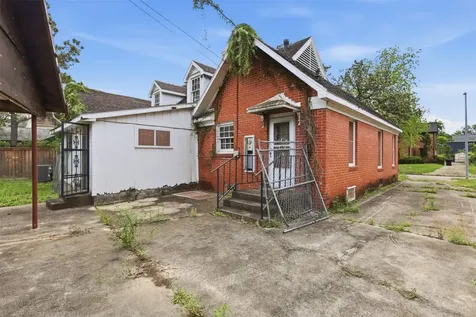 3327 Charleston Street Houston TX 77021