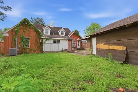3327 Charleston Street Houston TX 77021