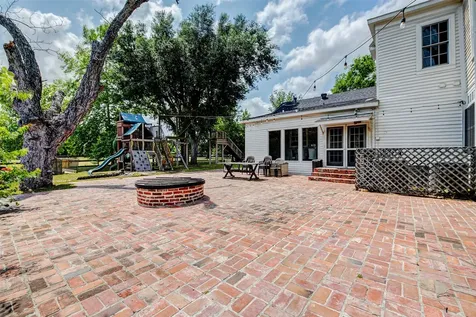 902 Richmond Parkway Richmond TX 77469
