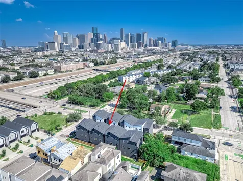 3203 St Emanuel Street A Houston TX 77004