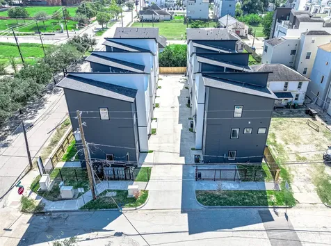 3203 St Emanuel Street A Houston TX 77004