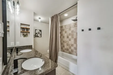 1914 Augusta Drive 1 Houston TX 77057