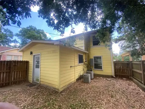 2480 Pecos Street Beaumont TX 77702