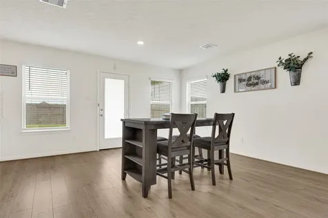 5510 Blackbird Lane Hitchcock TX 77563