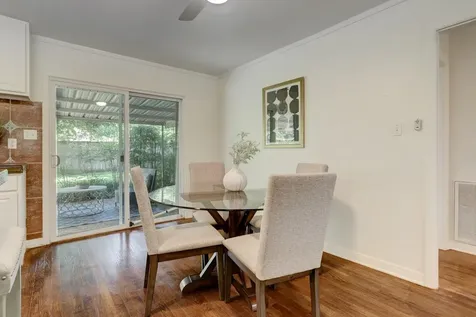 4546 Warm Springs Road Houston TX 77035