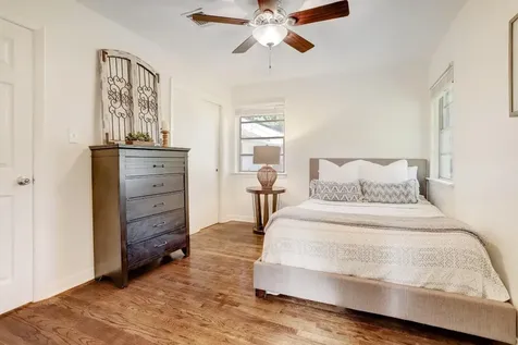 4546 Warm Springs Road Houston TX 77035